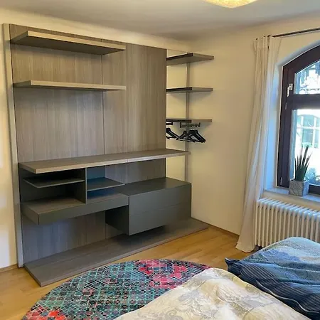 Verwunsches Haus Mit Parkplatz In Bester Lage