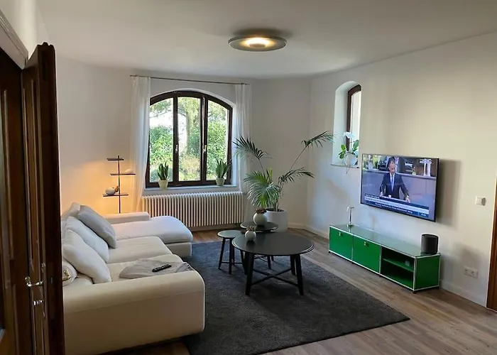 Verwunsches Haus Mit Parkplatz In Bester Lage Holiday home