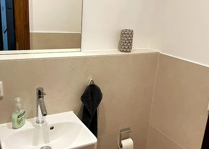 Verwunsches Haus Mit Parkplatz In Bester Lage Markkleeberg