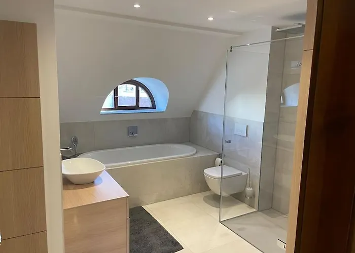 Verwunsches Haus Mit Parkplatz In Bester Lage Holiday home *