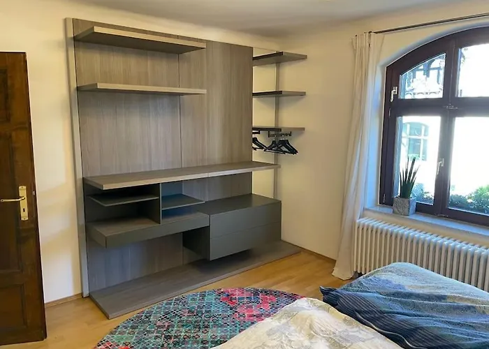 Verwunsches Haus Mit Parkplatz In Bester Lage